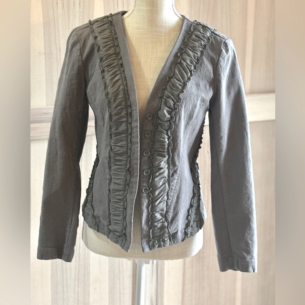 Sundance Front-Button Cropped Jacket. Linen-Blend | Gray | Ruffled. Women’s Sz-4